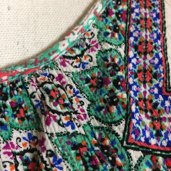 Renee C. LG Boho Keyhole Aztec Sleeveless Blouse - Picture 7 of 7